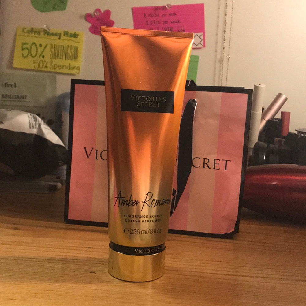 Amber Romance VS Fragrance lotion